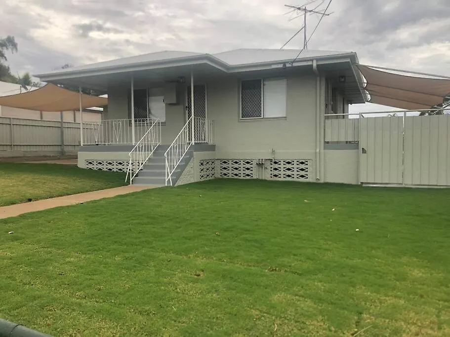 Mt Isa - Emerald Gem 3 Bedroom Home Quiet Area Mount Isa